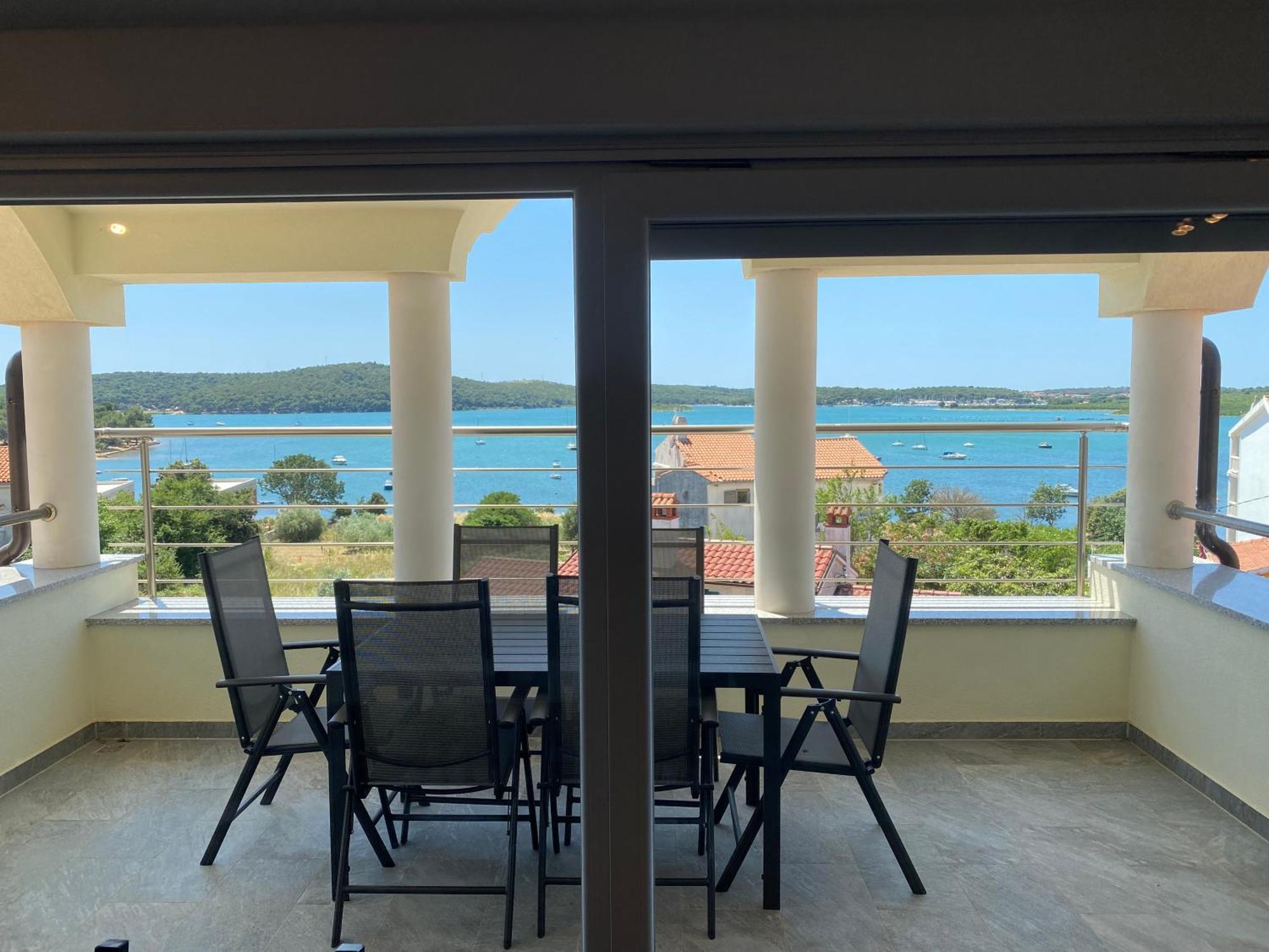 Villa Livi - Luxury Sea View Appartments Медулин Экстерьер фото
